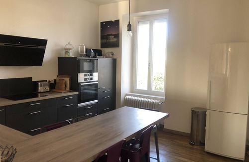 Saint-Junien House | Magnifique Maison de Ville Avec Terrasse et Jardin