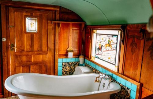Mezos House | Magnifique Roulotte Bohème 1930
