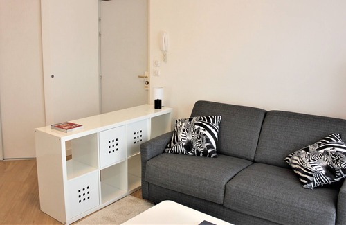 Cessy Apartment | Magnifique Studio en centre ville de Divonne-les-bains
