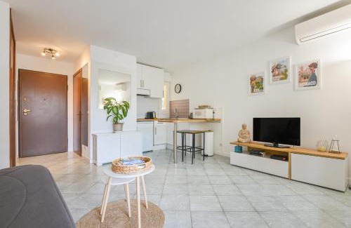 Beaulieu-sur-Mer Apartment | Magnifique studio au calme, Climatisation, Parking, Wifi.
