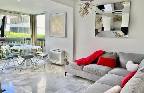 Mandelieu-la-Napoule Beach Apartment | MAGNIFIQUE t2 RÉSIDENCE LUXE MANDELIEU CANNES PLAGE PRIVÉE PISCINE TENNIS RESTAURANT
