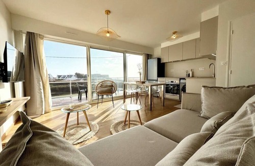 Kerroch Apartment | Magnifique ! T3 les pieds dans l’eau – vue mer