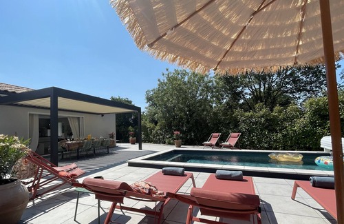 Labeaume Villa | Magnifique Villa Avec Piscine 'casa Mama'