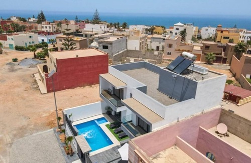 Southern Atlantic Coast Villa | Magnifique Villa Avec Piscine Privée
