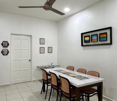 Kampung Raya Rawa House | Magnolia 3 Homestay