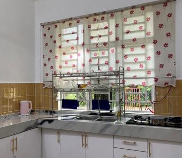 Kampung Raya Rawa House | Magnolia 3 Homestay