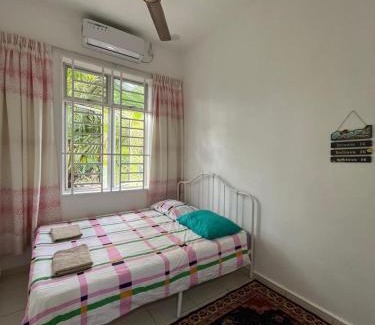Kampung Raya Rawa House | Magnolia 3 Homestay