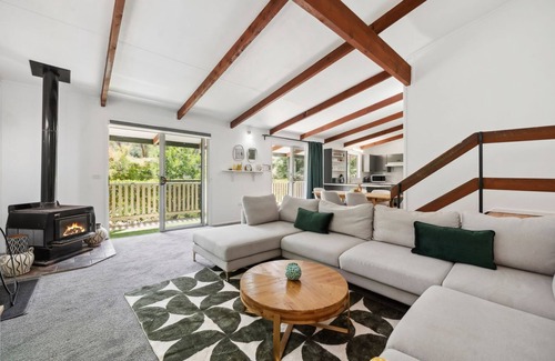 Leura House | Magnolia Cottage in Leura