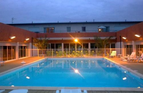 Aiguelèze Apartment | Magnolia