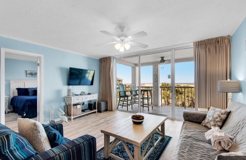 Holiday Isle Apartment | Magnolia House #210