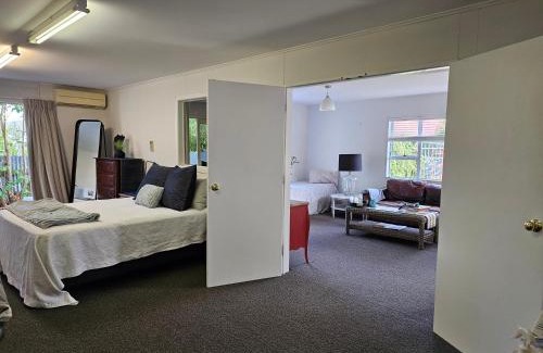 Featherston House | MAGNOLIA HOUSE