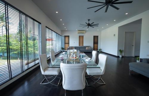 Kanakapura Villa | Magnolia - Luxury 3BR Private Pool villa by Jade