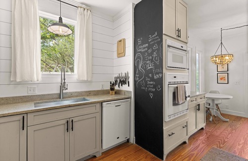Saint Simons Island House | Magnolia Moon with a hot tub, sleeps 12