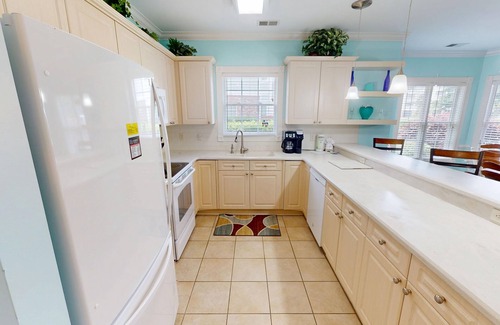 Central Myrtle Beach Apartment | Magnolia Pointe Luster Leaf 4891-101 3 Bedroom Home