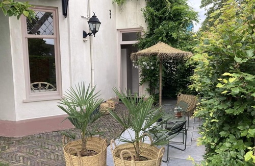 Bergen Apartment | Magnolia Tree - One Bedroom Apartment, Sleeps 2