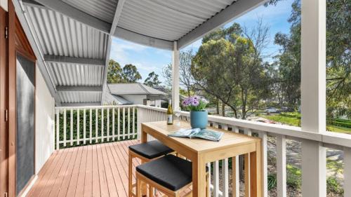 Pokolbin House | Magpie Loft - The Vintage Holiday House