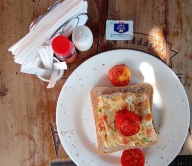 Kampala Hotel | Mahali Guesthouse, Makindye Hill