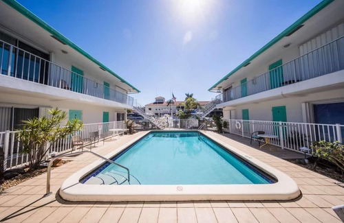 Harbordale Condo | Mahalo Waterfront 1 BR Apartment
