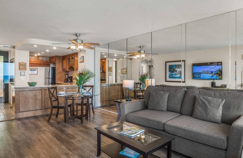 Honokowai Condo | Mahana Resort 215 - Direct Oceanfront! 1 bed with extra 2nd bath - perfect spot for whale watching