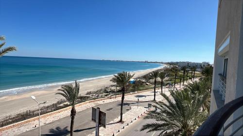 Hiboun Apartment | Mahdia front sea balcony 2