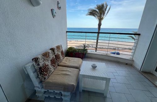 Hiboun Apartment | Mahdia front sea balcony 2