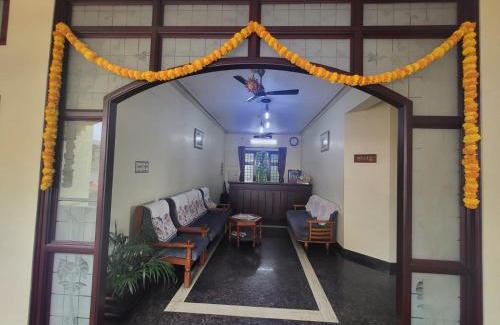 Mahe Hotel | Mahe Residency