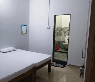 Aundha Nagnath Hotel | Maheshwari Yatri Nivas