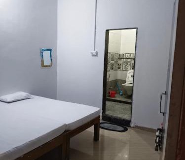 Aundha Nagnath Hotel | Maheshwari Yatri Nivas