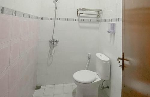 Karawang Hotel | Mahkota Residence Mitra RedDoorz