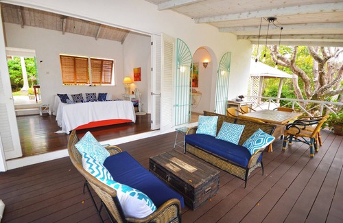 Sion Hill House | Mahogany Grove Villa in nature with private pool
