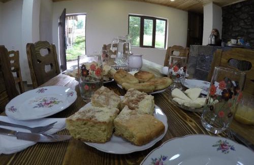 Chvabiani House | Maia's Guesthouse