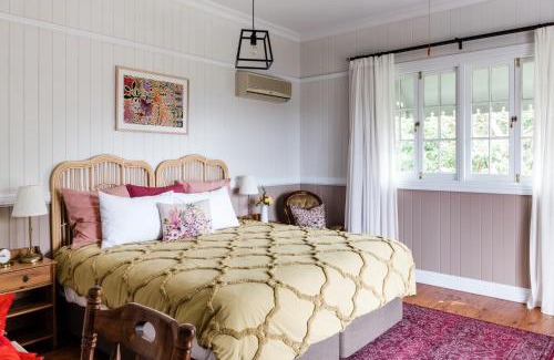 Mount Glorious Cabin | Maiala Park Lodge
