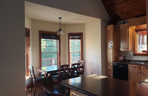 Iuka Cabin | Main Cabin