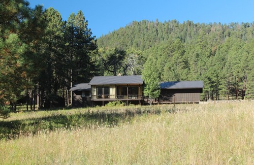 Greer Cabin | Main & Guest Cabins at Hall Creek