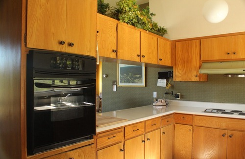 Greer Cabin | Main & Guest Cabins at Hall Creek