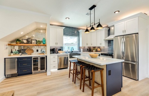 San Jacinto House | Main House * Casita with Heated Pool & EV Charger — Perfect for Families & Groups