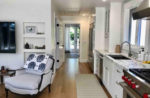 Stinson Beach Cottage | Main House & Cottage By the Beach