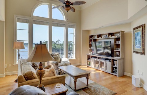 Shelter Cove House | Main Sail 504