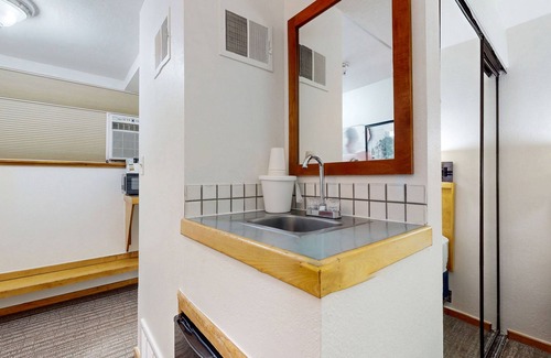 West End Cabin | Main St. gem - pool & hot tub - walk to lifts, dog-friendly, ground-floor