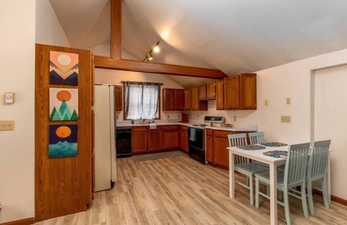Spearfish Apartment | Main Street Spearfish Loft