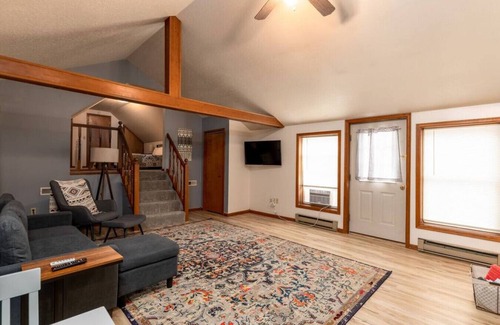Spearfish Apartment | Main Street Spearfish Loft