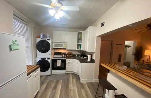 Cedar Key Apartment | Main Street Sunrise/Sunset suite