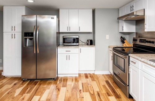 Freeport Apartment | Maine Barn Hideaway- 2nd Floor Private Apartment
