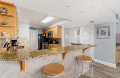 Miramar Beach Condo | Mainsail 182 - Beach-Front, Penthouse, Free Beach Service