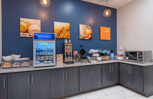 Mount Auburn Hotel | MainStay Suites Cincinnati University - Uptown