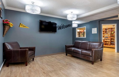 Emporia Hotel | MainStay Suites Emporia