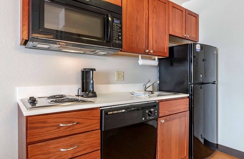 Emporia Hotel | MainStay Suites Emporia