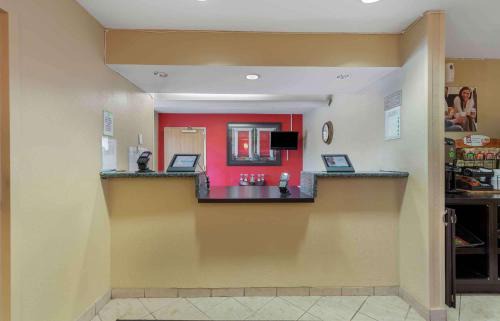 Chantilly Hotel | MainStay Suites Washington Dulles Airport