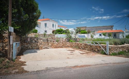 Kithira House | Maira Arch House