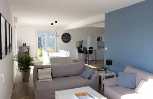 Merville-Franceville-Plage House | Maison Récente à 2km de la Plage